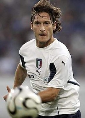 Totti no sabe si volverá a jugar con la selección