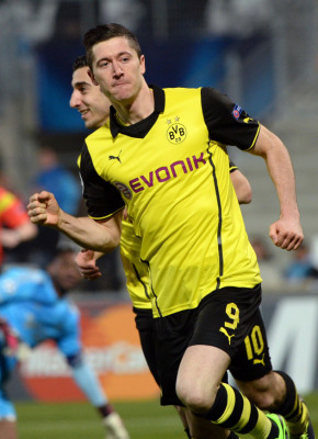 Agónica clasificación del Borussia Dortmund a octavos