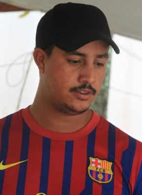 Padre de las siamesas clama por ayuda urgente