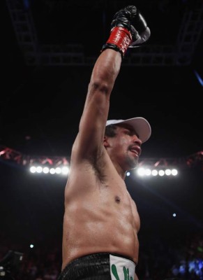 Juan Manuel Márquez derrota a Mike Alvarado y va por Pacquiao