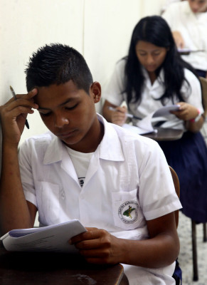 Escolares mejoran su ortografía