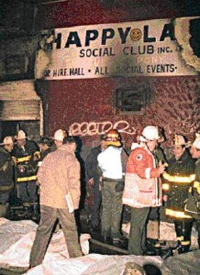 Hondureños en Nueva York recuerdan tragedia del Happy Land