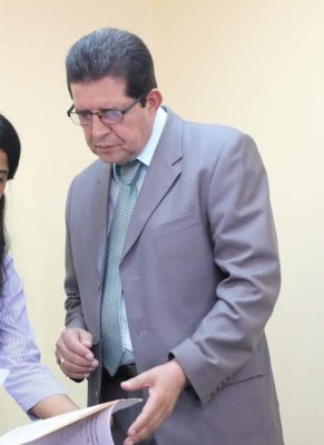 Hay varios candidatos para el TSC con experiencia de hasta 30 años