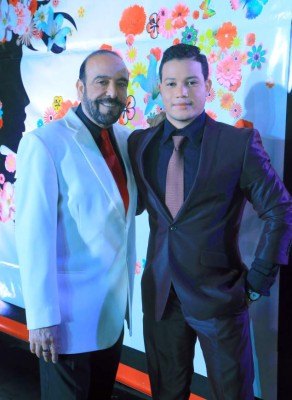 Rosas y Espinas: Eduardo Zablah presume novio