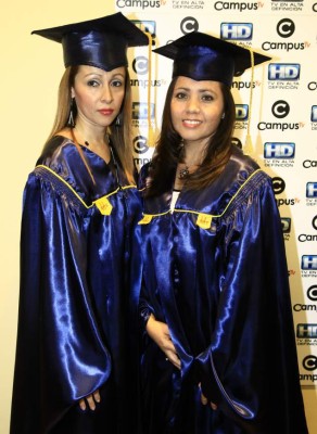 Distinción y aplausos a los nuevos profesionales