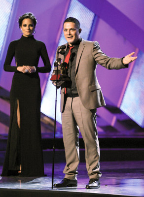 Camila y Juan Luis Guerra ganan los Latin Grammy