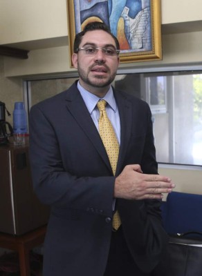 Unas diez leyes pendientes dejan diputados por irse a la política