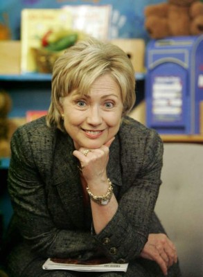 Hillary Clinton se abre espacio entre los hispanos