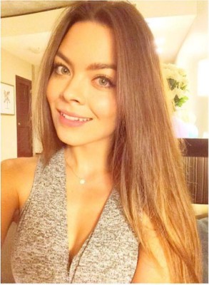 Actriz de 'Harry Potter' posa en revista para caballeros  