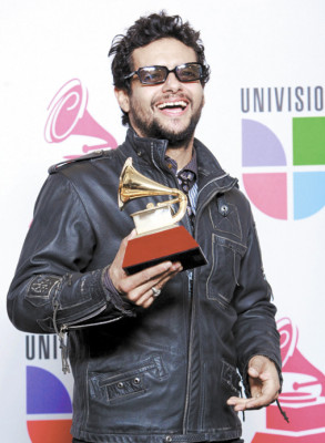 Juan Gabriel estremece los Grammy Latinos 2009