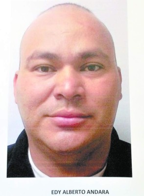 Confirman la identidad de dos guardias hallados semienterrados