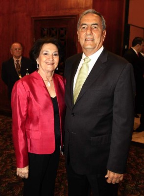 Velada de distinción para Karim Qubain