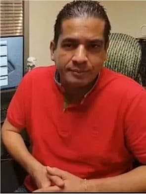 Fue el primer estadígrafo hondureño que vivo contestaba a los aficionados que lo llamaban para consultarle en Vica Televisión.