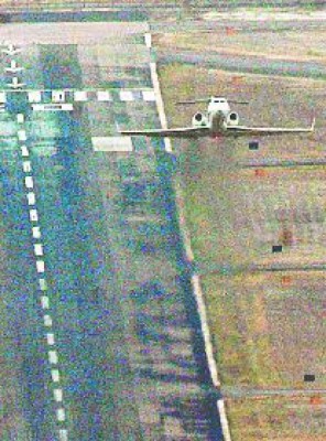 Se fue el misterioso avión abandonado