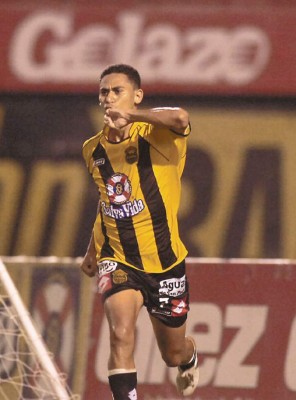 Elkin regresa a la Bicolor