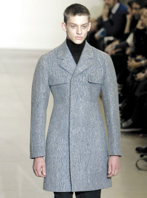 Clásica y sobria Milano Moda Uomo