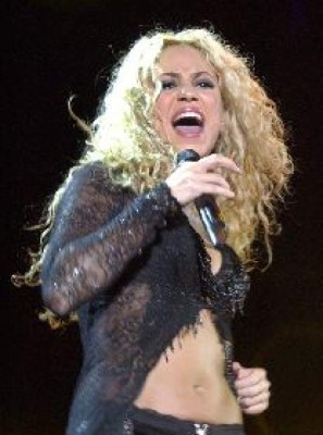 Shakira cumplió su sueño y cantó en las pirámides