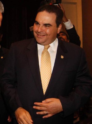 Presidente Saca viajará a Honduras, Belice y Chile