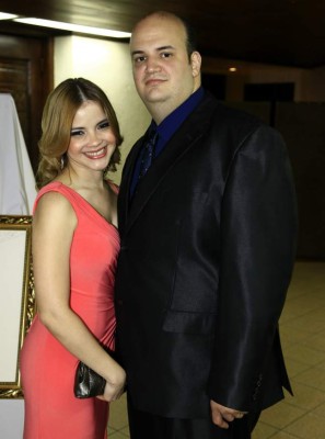 Felicidades a Karla Hernández y Roger Maltez