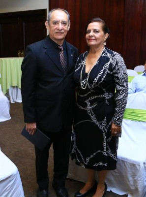 Homenaje al doctor Miguel Ángel Aguiluz