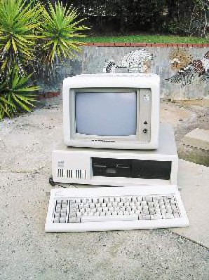 25 años al servicio del hombre