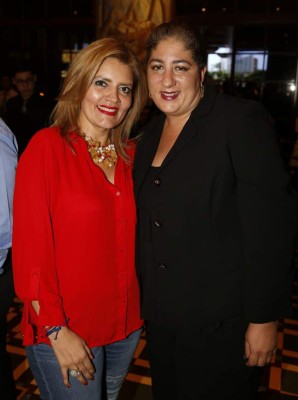 Coctel, bienvenida y alegría sampedrana