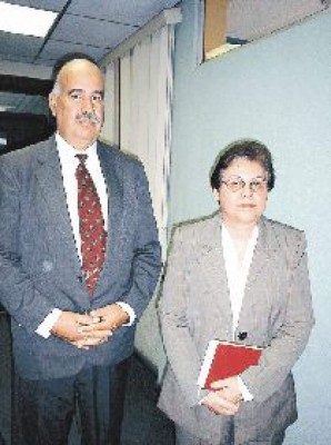 Suspenden subasta de jet misterioso