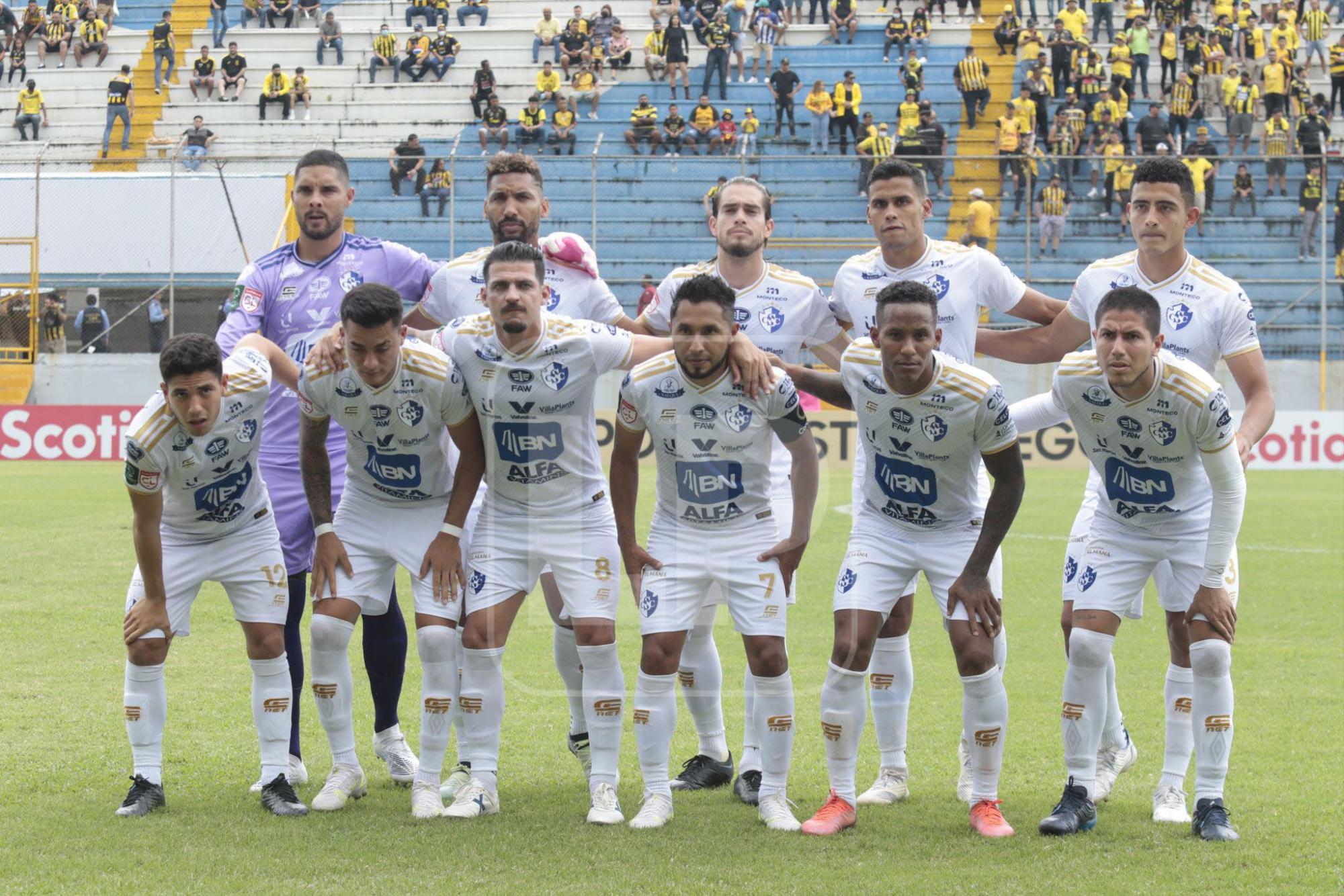El 11 titular del Cartaginés que jugó en el estadio Morazán de San Pedro Sula.
