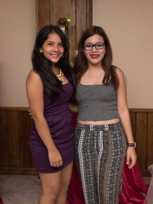 Katia Gissel Rápalo Márquez celebra sus quinceaños