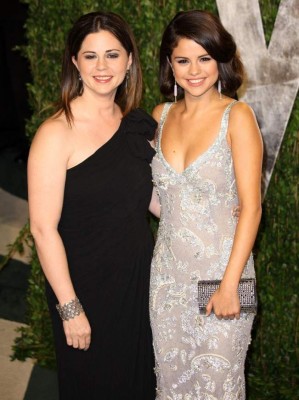 Mamá de Selena Gómez se sorprende tras despido