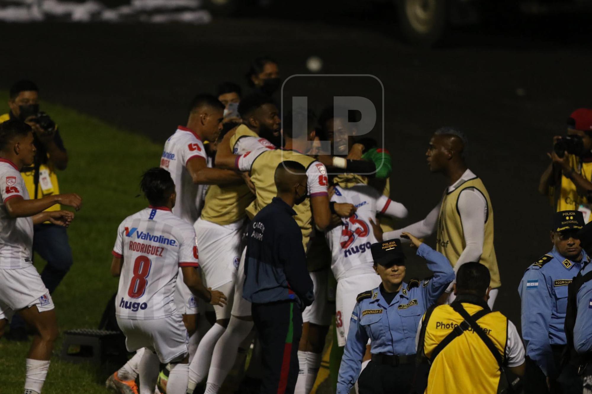 El Olimpia celebró la clasificación a cuartos de final de la Liga Concacaf.