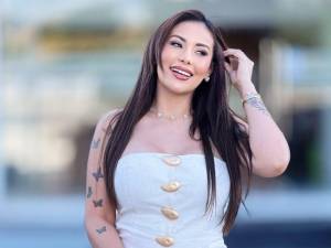 Elsa Oseguera destaca en El Desorden de Marko en Miami
