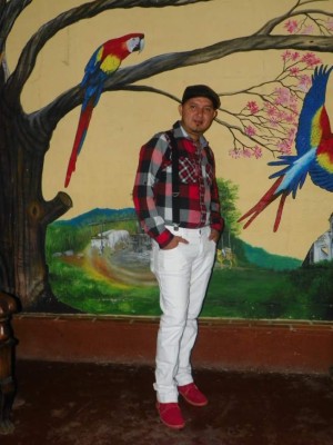 Merlin Pineda quiere poner a bailar a los catrachos