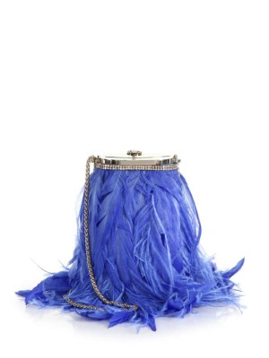 Plumas para lucir en Navidad