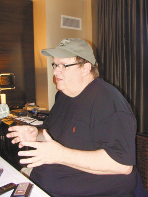 'Trato de lograr una sátira, pero lo mío no es ficción”