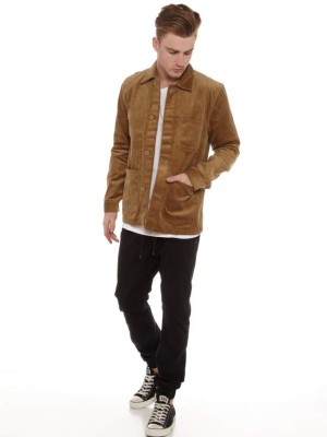 El corduroy triunfa en el otoño