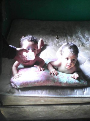 Policía rescata a gemelitas; estaban en riesgo social