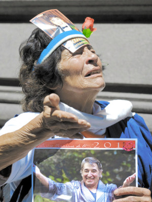 Las 'nenas” despiden al ídolo de América