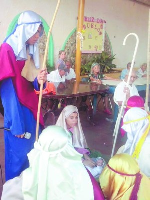 Sampedranos reviven su fe con las tradicionales posadas