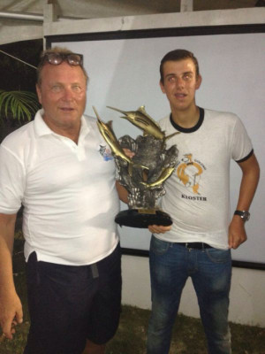 'Oso Goloso”, rey del torneo de pesca en Roatán