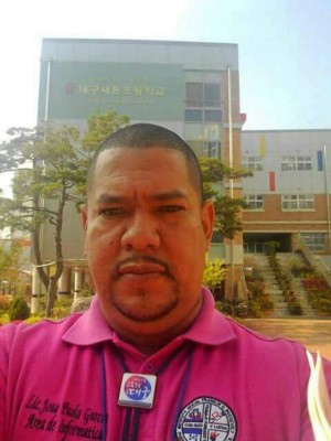 En secretismo caso de atentado contra profesor porteño