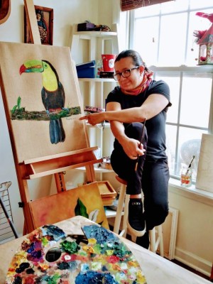 Hondureña en Estados Unidos exhibe sus obras