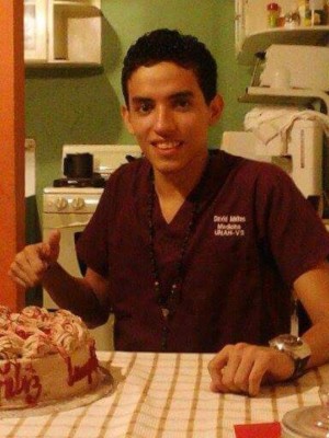Entre lágrimas y anécdotas recuerdan a extinto estudiante de Medicina