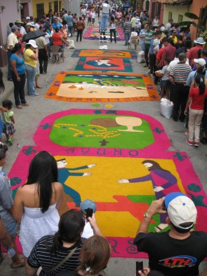 Procesiones, turismo y teatro en Comayagua