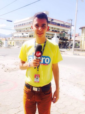 Jeycon Acosta reportero de ALERO en el occidente de Honduras.