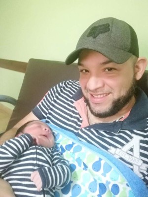 ¡Feliz día papás catrachos y talentosos!