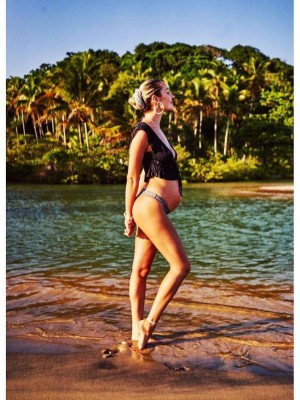 Candice Swanepoel luce fabulosa a sus 6 meses de embarazo