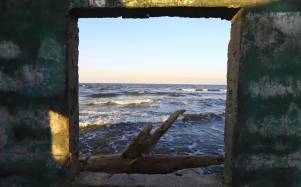 El mar redujo a escombros varias viviendas en las dos comunidades de las barras en la jurisdicción de Cuyamel, Omoa.