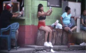 Un investigador especializado en la lucha contra la explotación sexual de la Policía pormenorizó cómo funciona en la vida real la prostitución VIP y callejera.