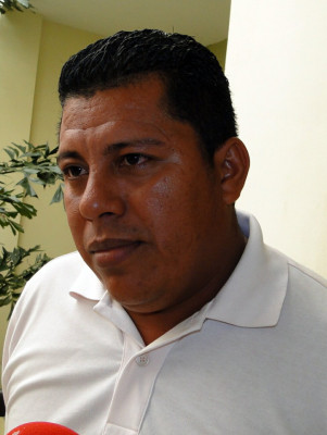 Luchan para terminar con desorden en el centro de El Progreso